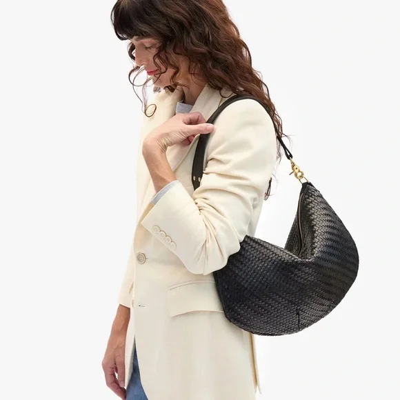 Clare V. Moyen Messenger - Picture 10 of 10